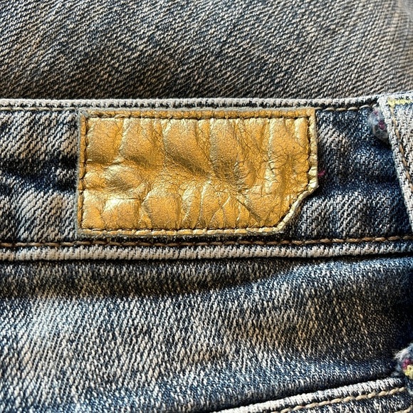 Vigoss Amethyst Collection The Jolie Bootcut Ripped Patched medium wash 13/14 - Picture 3 of 7